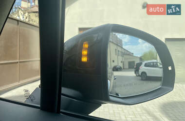 Внедорожник / Кроссовер Audi Q7 2017 в 