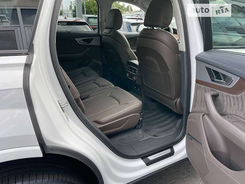 Позашляховик / Кросовер Audi Q7 2018 в Тернополі фото 13 Позашляховик / Кросовер Audi Q7 2018 в Тернополі