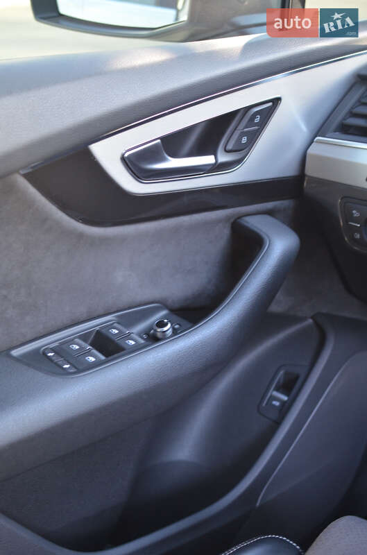Внедорожник / Кроссовер Audi Q7 2018 в Луцке