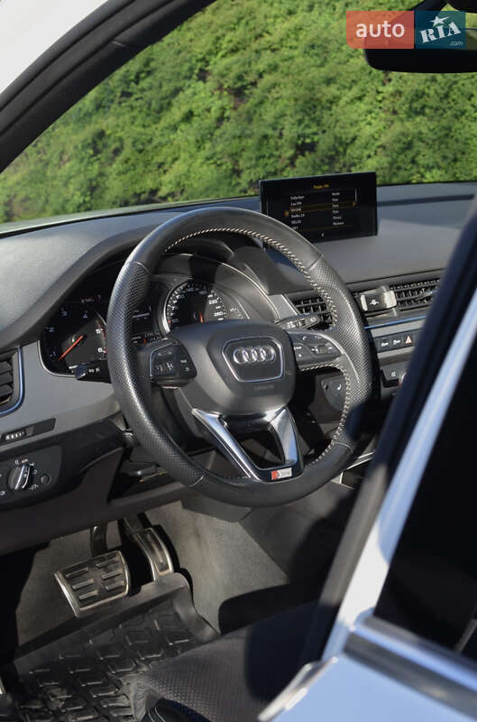 Внедорожник / Кроссовер Audi Q7 2018 в Луцке