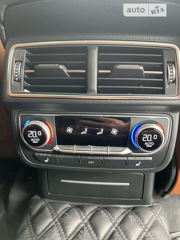 Позашляховик / Кросовер Audi Q7 2016 в Києві фото 39 Позашляховик / Кросовер Audi Q7 2016 в Києві