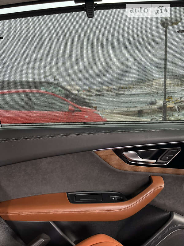 Позашляховик / Кросовер Audi Q7 2016 в Києві фото 44 Позашляховик / Кросовер Audi Q7 2016 в Києві