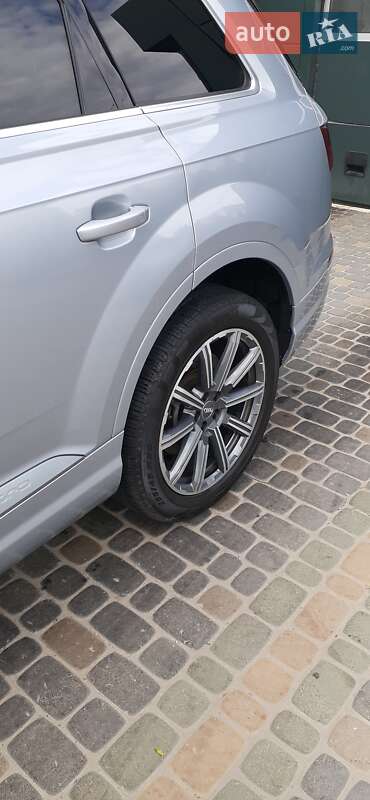 Позашляховик / Кросовер Audi Q7 2018 в Львові
