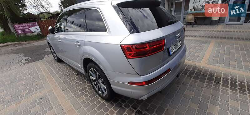 Позашляховик / Кросовер Audi Q7 2018 в Львові