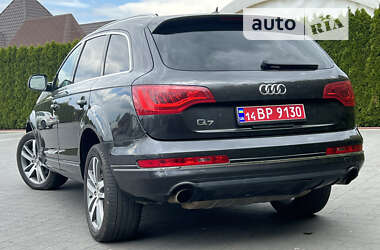 Внедорожник / Кроссовер Audi Q7 2012 в 