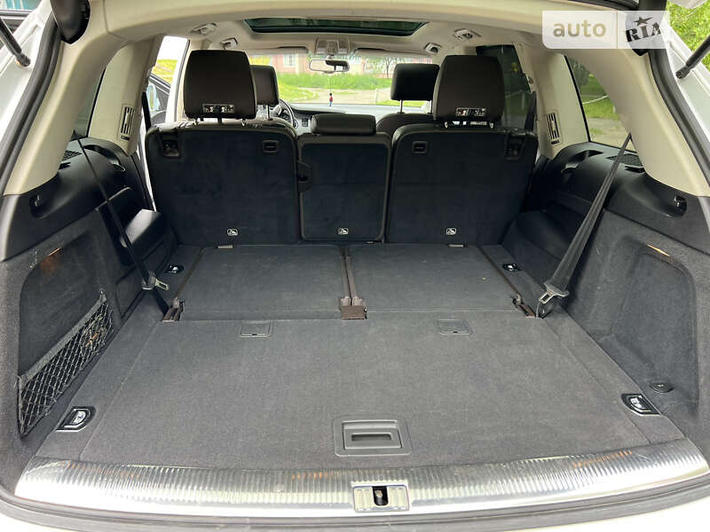 Позашляховик / Кросовер Audi Q7 2013 в Луцьку