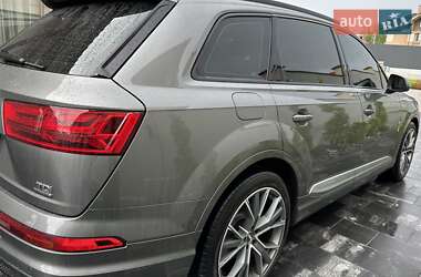 Внедорожник / Кроссовер Audi Q7 2016 в Ужгороде