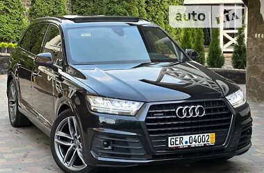 Внедорожник / Кроссовер Audi Q7 2017 в 
