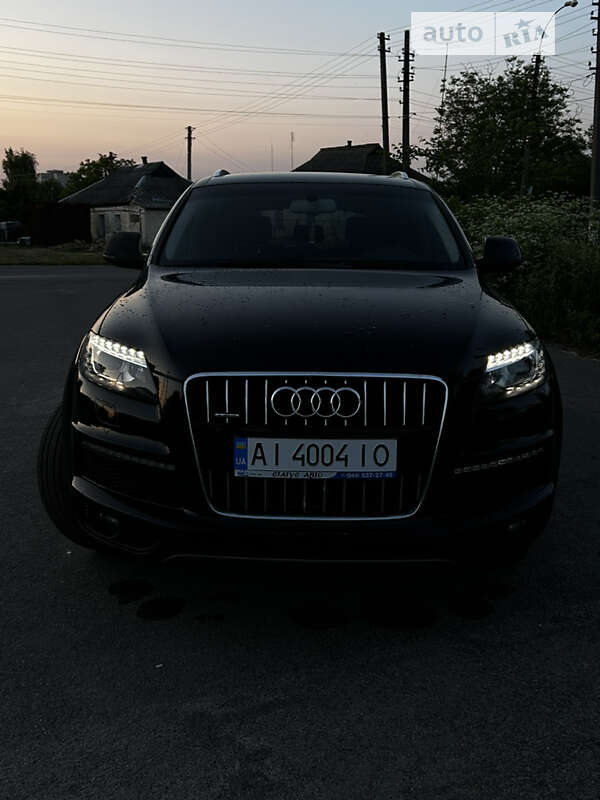 Внедорожник / Кроссовер Audi Q7 2010 в Мироновке