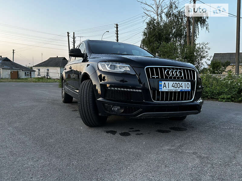 Внедорожник / Кроссовер Audi Q7 2010 в Мироновке