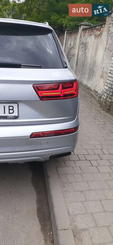 Позашляховик / Кросовер Audi Q7 2018 в Львові