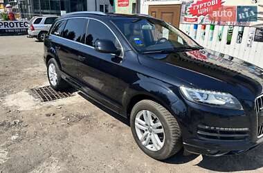 Внедорожник / Кроссовер Audi Q7 2010 в 