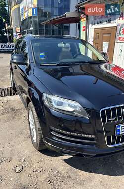 Внедорожник / Кроссовер Audi Q7 2010 в 
