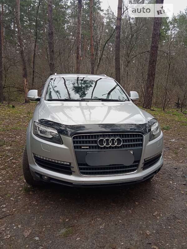 Внедорожник / Кроссовер Audi Q7 2009 в Броварах