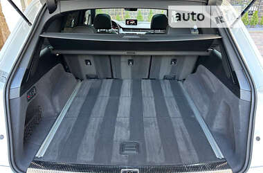 Позашляховик / Кросовер Audi Q7 2017 в 