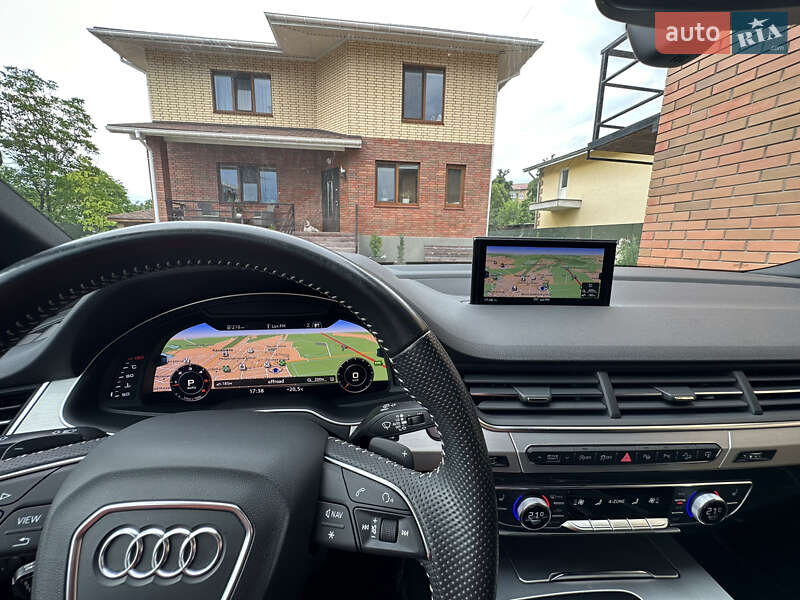 Позашляховик / Кросовер Audi Q7 2017 в Києві