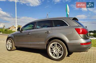 Внедорожник / Кроссовер Audi Q7 2010 в Черновцах