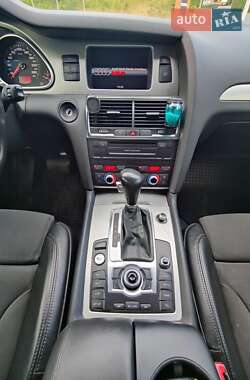 Внедорожник / Кроссовер Audi Q7 2010 в Черновцах