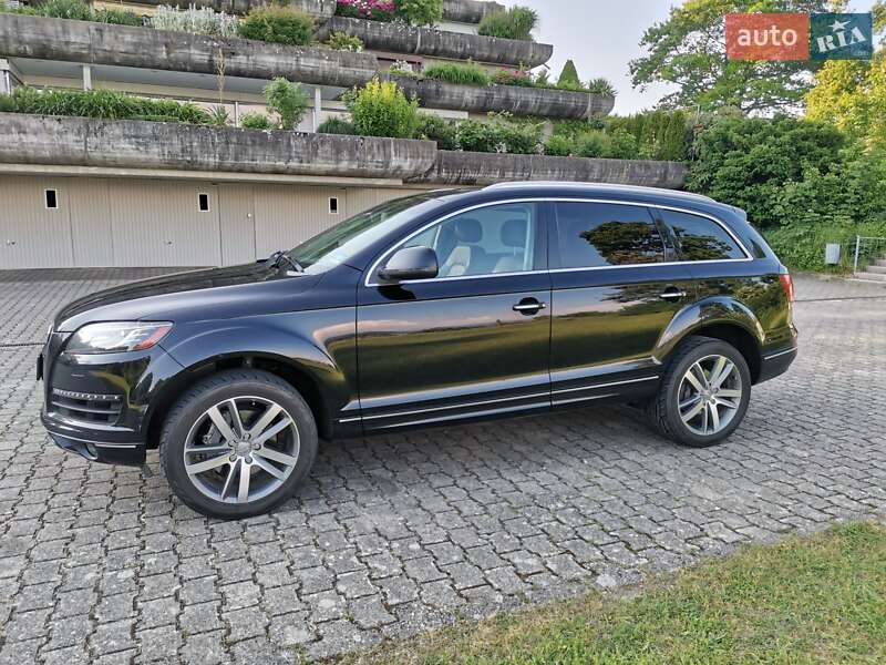 Внедорожник / Кроссовер Audi Q7 2015 в Киеве