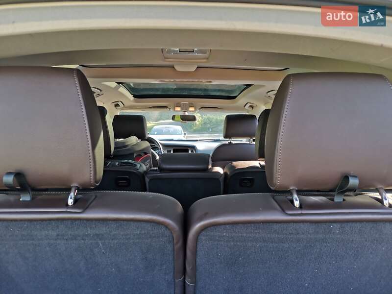Внедорожник / Кроссовер Audi Q7 2015 в Киеве