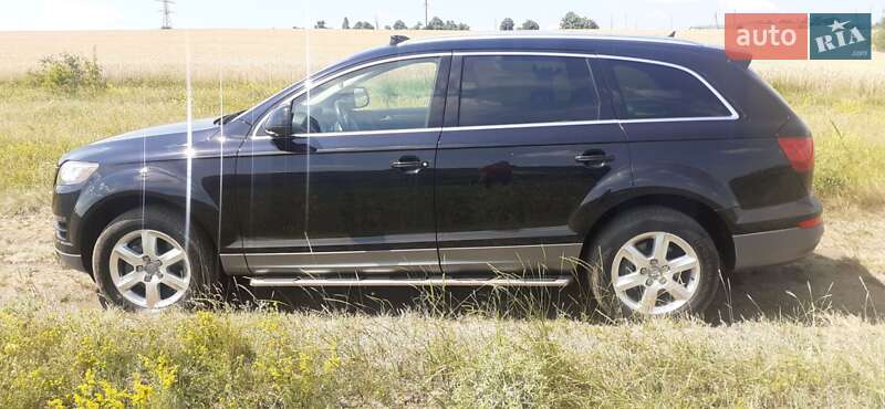 Внедорожник / Кроссовер Audi Q7 2011 в Гайвороне
