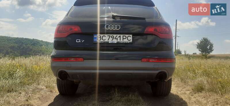 Позашляховик / Кросовер Audi Q7 2011 в Гайвороні