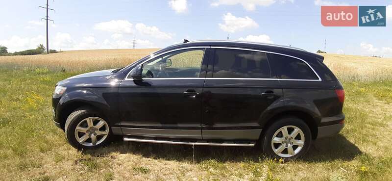 Внедорожник / Кроссовер Audi Q7 2011 в Гайвороне