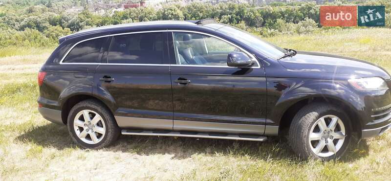 Внедорожник / Кроссовер Audi Q7 2011 в Гайвороне