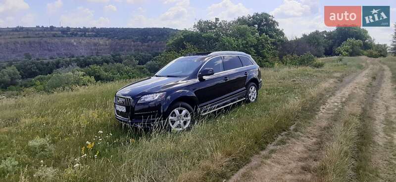 Внедорожник / Кроссовер Audi Q7 2011 в Гайвороне