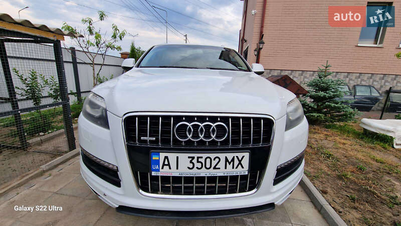 Позашляховик / Кросовер Audi Q7 2014 в Бучі