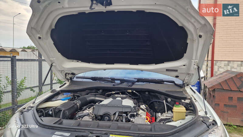 Позашляховик / Кросовер Audi Q7 2014 в Бучі