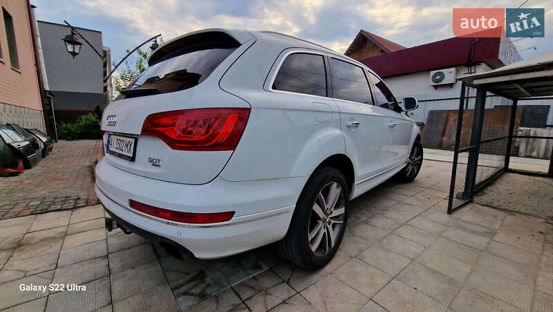 Позашляховик / Кросовер Audi Q7 2014 в Бучі