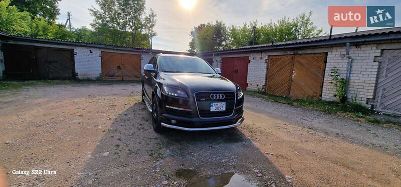 Позашляховик / Кросовер Audi Q7 2006 в Покровську