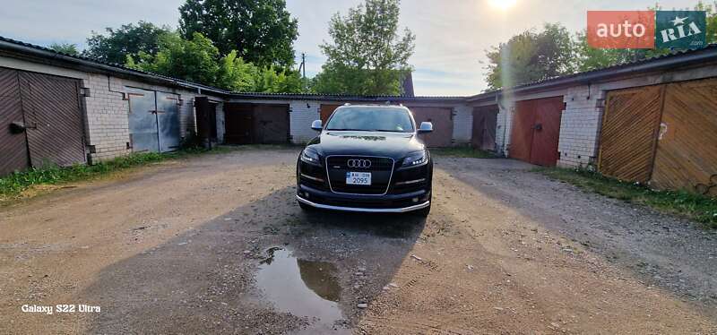 Позашляховик / Кросовер Audi Q7 2006 в Покровську