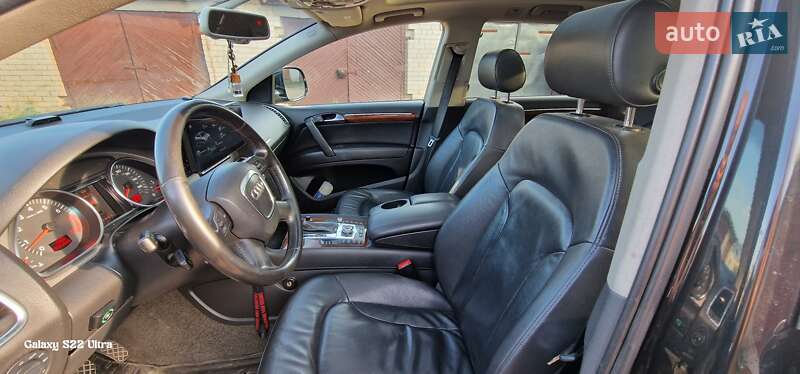 Позашляховик / Кросовер Audi Q7 2006 в Покровську
