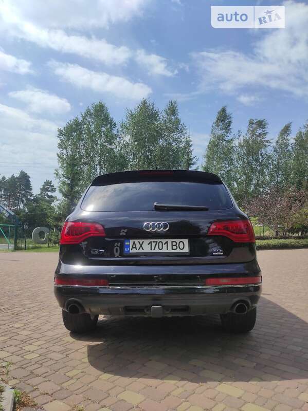 Позашляховик / Кросовер Audi Q7 2013 в Харкові