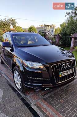 Внедорожник / Кроссовер Audi Q7 2015 в 