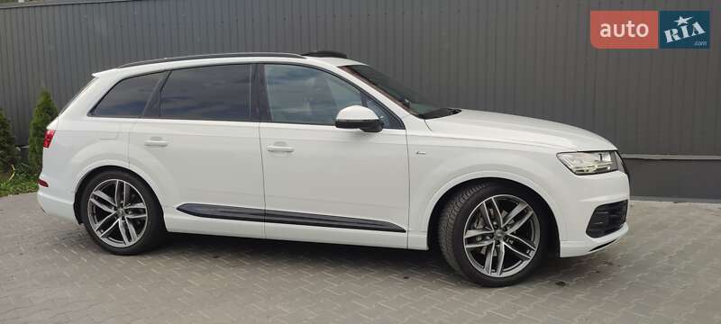 Внедорожник / Кроссовер Audi Q7 2016 в Черновцах фото 140 Внедорожник / Кроссовер Audi Q7 2016 в Черновцах