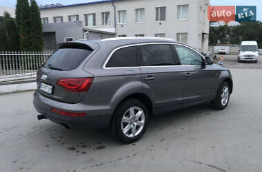 Внедорожник / Кроссовер Audi Q7 2012 в 