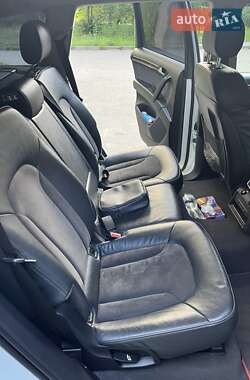 Внедорожник / Кроссовер Audi Q7 2013 в 