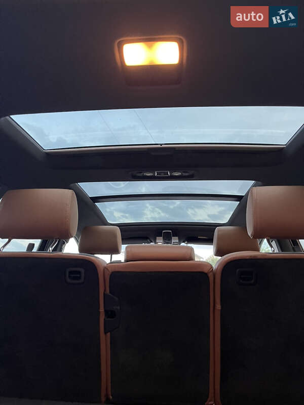 Внедорожник / Кроссовер Audi Q7 2010 в Черновцах