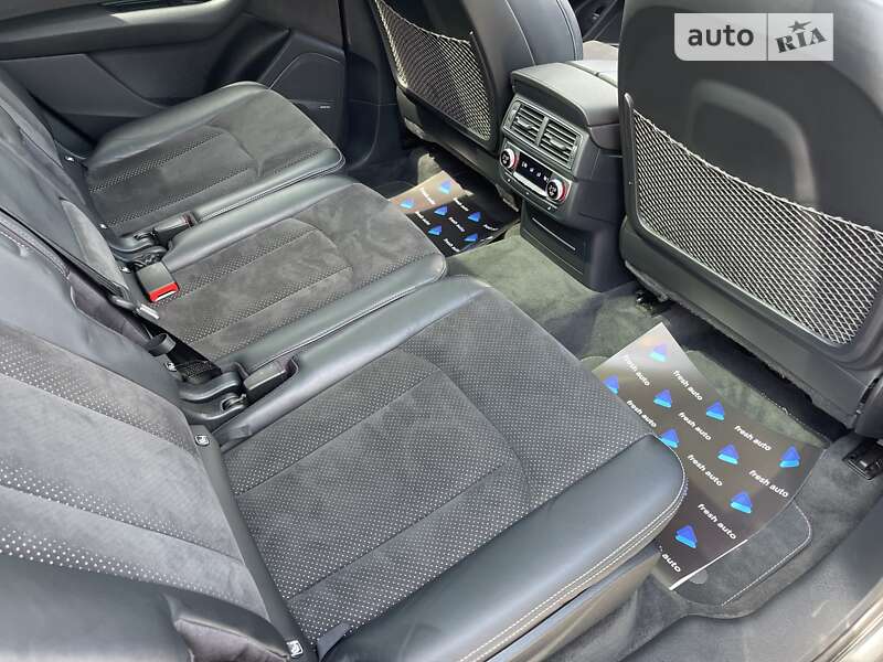 Внедорожник / Кроссовер Audi Q7 2015 в Ровно фото 35 Внедорожник / Кроссовер Audi Q7 2015 в Ровно