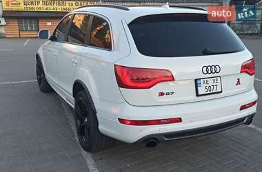 Внедорожник / Кроссовер Audi Q7 2015 в Павлограде