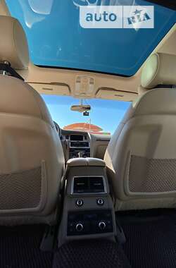 Позашляховик / Кросовер Audi Q7 2012 в 