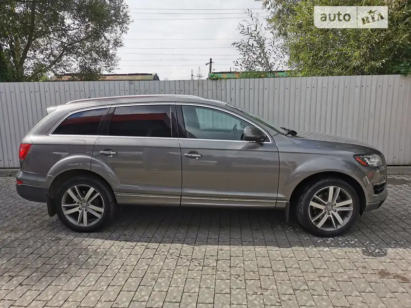 Audi Q7 2011