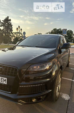 Внедорожник / Кроссовер Audi Q7 2013 в 