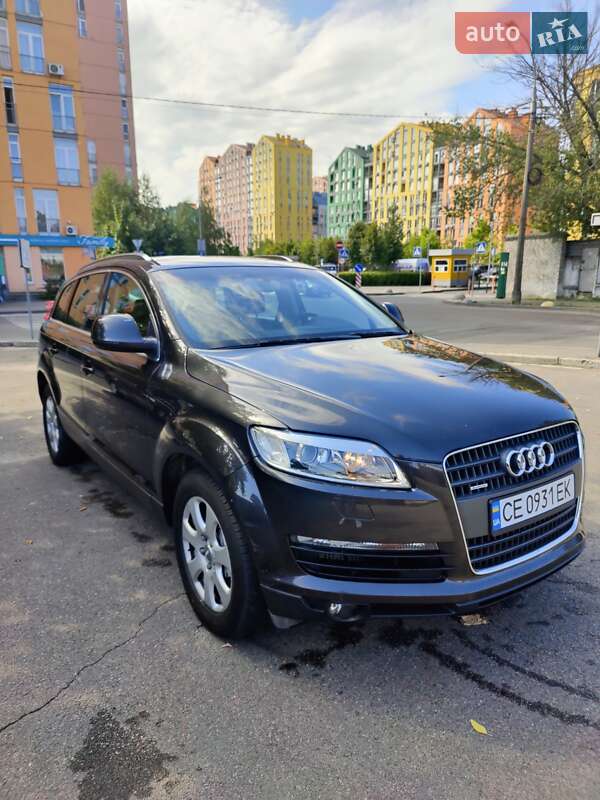 Внедорожник / Кроссовер Audi Q7 2008 в Киеве