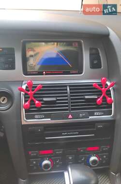 Внедорожник / Кроссовер Audi Q7 2010 в 