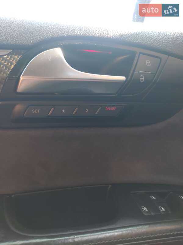 Позашляховик / Кросовер Audi Q7 2010 в Львові