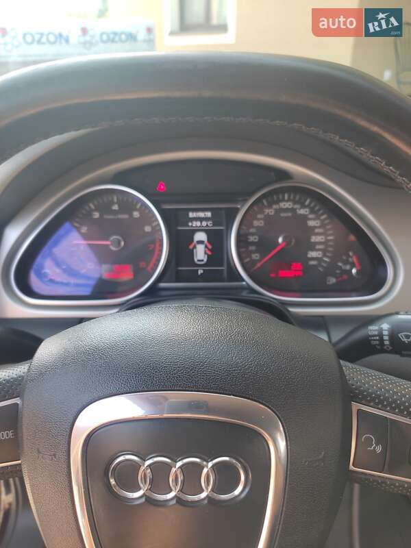 Позашляховик / Кросовер Audi Q7 2010 в Львові